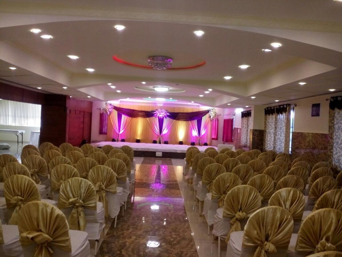 Park Hotel And Resort Kaglipur Luaran gambar